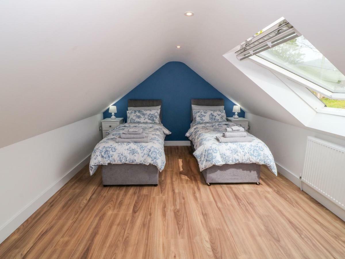Llwyd Coed Canol Caernarfon Ngoại thất bức ảnh